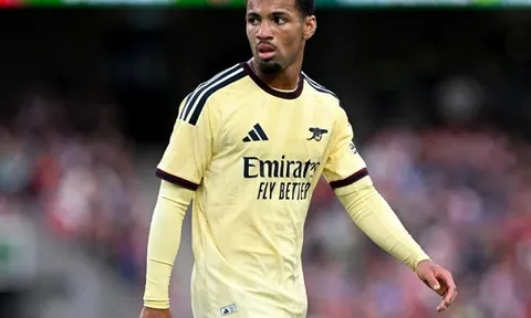 Lối thoát nào cho Ethan Nwaneri tại Arsenal?