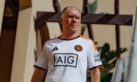 Scholes muốn đưa Salford lên Ngoại hạng Anh cùng SVĐ 12.000 chỗ ngồi