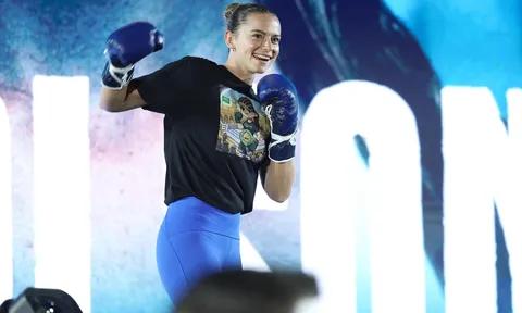 Nhà vô địch WBC Skye Nicholson bất ngờ rút khỏi sự kiện MVPW 06 vì chấn thương