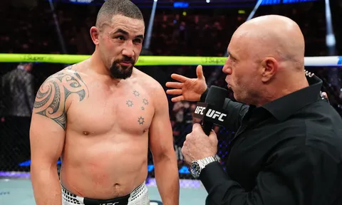 Robert Whittaker phản pháo bình luận của Joe Rogan tại UFC 329: Khá đáng thất vọng