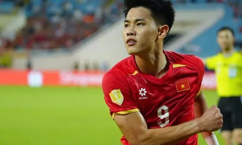 Việt Nam 3-1 Campuchia: Đình Bắc dẫn đầu danh sách Vua phá lưới ASEAN Cup