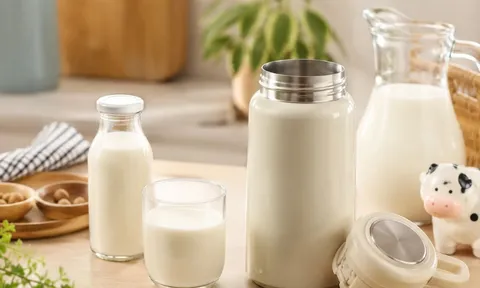 Có nên đựng sữa trong cốc giữ nhiệt không?