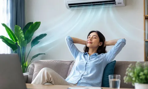 Ngồi điều hòa cả ngày cần lưu ý điều này để da không khô, người không mệt