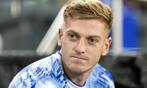 Fan MU phản đối việc "giải cứu" Liam Delap từ Chelsea