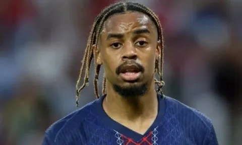 Liverpool gặp khó vụ Barcola vì mức giá 160 triệu euro