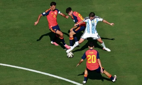 Barca chiêu mộ Rodri ảnh hưởng ra sao đến kế hoạch mua Alvarez?