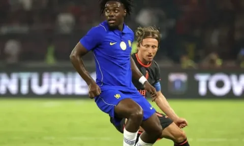 Alonso bắt Lavia đá trọn 90 phút để phá bỏ rào cản tâm lý