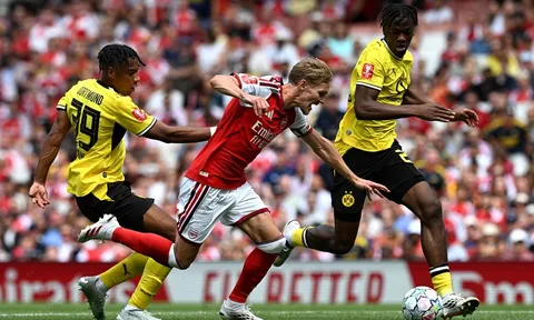 Rượt đuổi kịch tính, Arsenal thua Dortmund ngay tại Emirates
