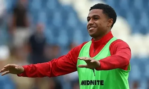 Fulham sắp chiêu mộ Shea Charles với giá 30 triệu bảng