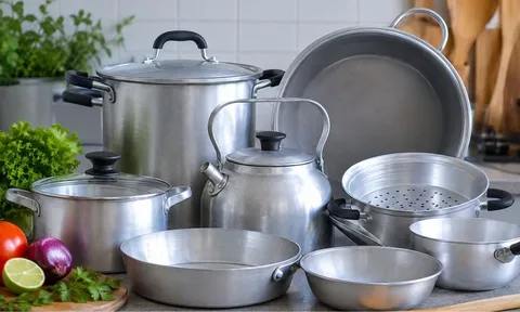 Vì sao ngày càng nhiều gia đình hạn chế dùng đồ nhôm nấu ăn?