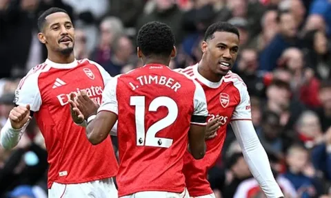 Arteta xác nhận Arsenal mất Saliba và Timber ở giai đoạn đầu mùa