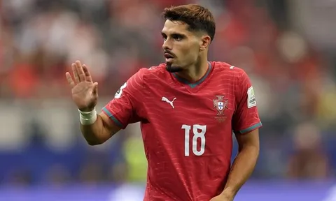Arsenal tiếp cận Pedro Neto sau khi vồ hụt Vinicius