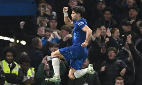 Chelsea hét giá 70 triệu bảng cho Pedro Neto