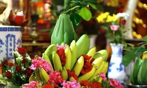 Khung giờ đẹp thắp hương ngày mai - Mùng 1 tháng 7 năm Bính Ngọ và 5 việc nên làm để đón phước lành