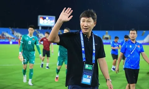 Báo Hàn Quốc chú ý đến cơ hội HLV Kim Sang Sik làm nên lịch sử