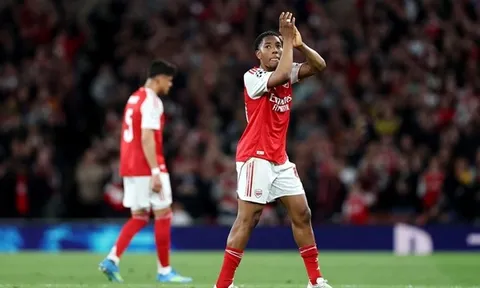 Arsenal bác tin rao bán Lewis-Skelly cho Chelsea, MU