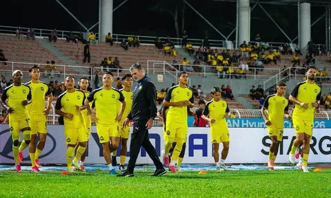 Tuyển Việt Nam coi chừng mắc mưu đòn gió của Malaysia