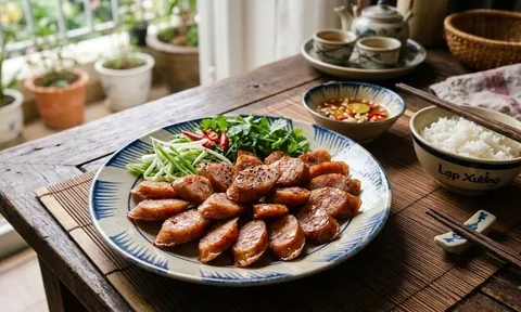 Bác sĩ cảnh báo nguy cơ ung thư gan từ 3 món ăn quen thuộc