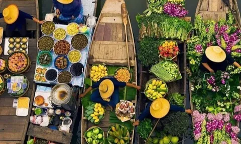 6 chợ nổi ở miền Tây thu hút khách du lịch, ai tới cũng thích mê, vừa ngắm cảnh vừa ăn đặc sản thơm ngon