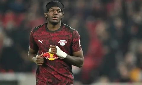 Barca liên hệ chiêu mộ Castello Lukeba từ Leipzig