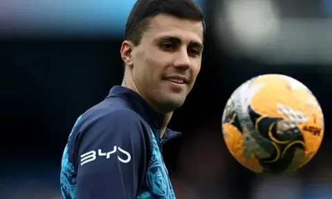 Man City từ chối 60 triệu euro của Barca vụ Rodri