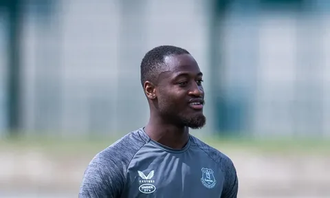 Tiền đạo Martin Sherif của Everton bị FA buộc tội