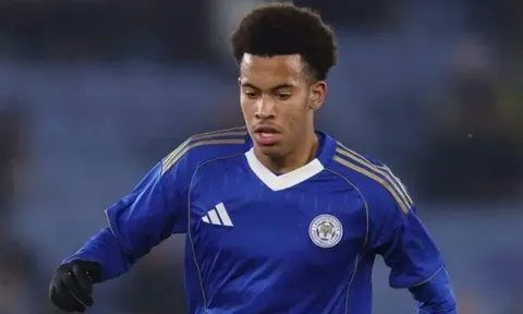 Louis Page, tài năng khiến MU và Arsenal say đắm là ai?
