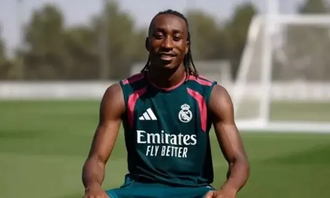 Yan Diomande ghi điểm với Jose Mourinho