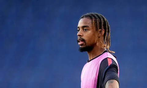 Chuyên gia phân tích lý do Barcola nên chọn Liverpool thay vì Arsenal