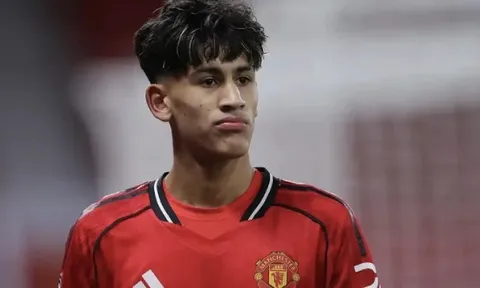 MU gấp rút "trói chân" JJ Gabriel trước sự chèo kéo của Chelsea