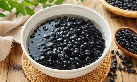 Vì sao cần ngâm đậu đen trước khi nấu? Nhiều người rất chủ quan không biết biết tác hại âm thầm