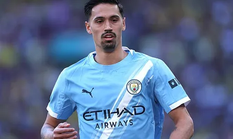 Sự tàn nhẫn của Man City với giấc mơ của Reijnders