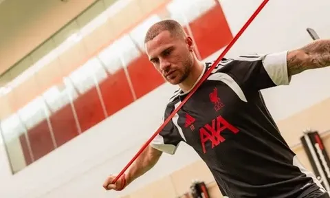 Bài toán Alexis Mac Allister dưới triều đại Andoni Iraola ở Liverpool