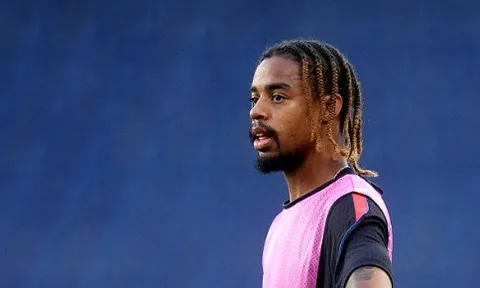 PSG từ chối hai đề nghị liên tiếp của Liverpool cho Bradley Barcola