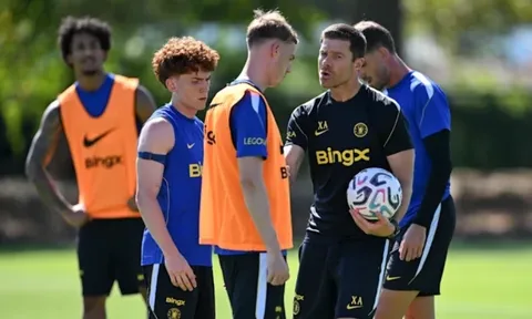 Xabi Alonso coi yếu tố tập thể là kim chỉ nam tại Chelsea