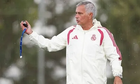 Mourinho dùng 225 triệu euro để xây pháo đài thép tại Real