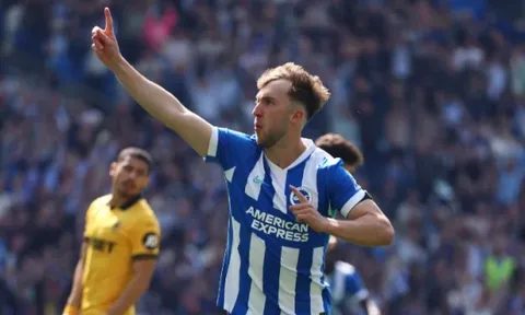 Vì sao Arsenal muốn chiêu mộ Jack Hinshelwood?