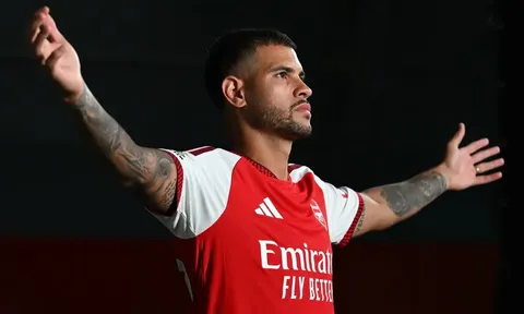 Đón Bruno Guimaraes, Arsenal đau đầu bài toán ngoại binh