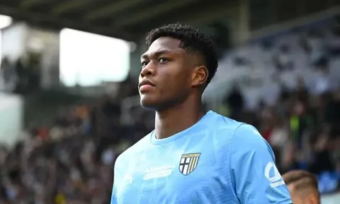 Villa chốt xong Suzuki giữa lúc Juve hỏi mua Martinez