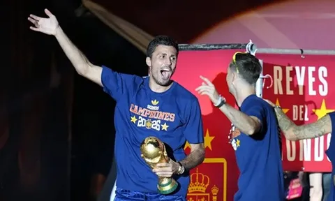 Barcelona sáng cửa đón Rodri và sẵn sàng ra mắt tại Joan Gamper