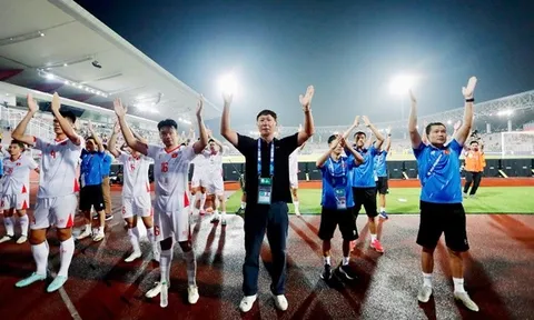 ĐT Việt Nam nhận thưởng 1,5 tỷ đồng sau khi hạ Malaysia