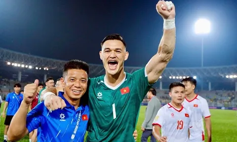 Công nghệ VAR giúp ĐT Việt Nam đòi lại công bằng tại khu vực