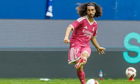 Lý do Cucurella bị khán giả la ó trong ngày ra mắt Real Madrid