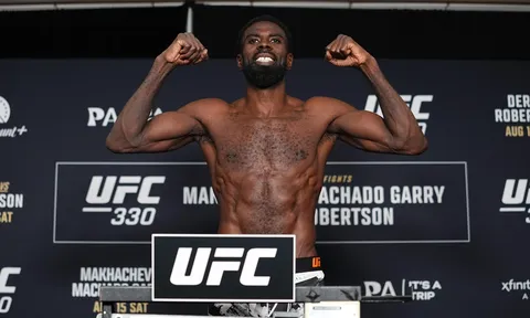 Chidi Njokuani chỉ trích gay gắt ủy ban thể thao vì sự cố cân nặng tại UFC 330