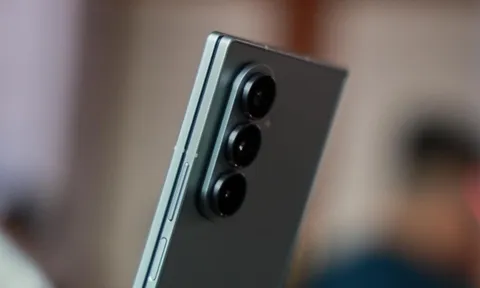 Bậc giá Ultra, Fold8 và Flip8: chi tiền cho không gian thao tác nào?