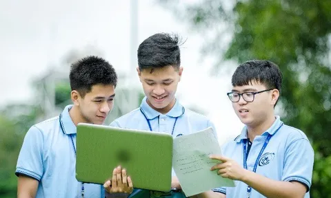 12 ngành học năm 2026 có điểm chuẩn gần tuyệt đối, toàn trường top đầu, khối công nghệ lên ngôi, cơ hội việc làm rộng mở