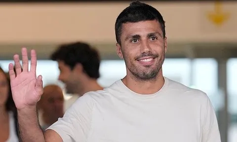 Rodri đến Barcelona trước khi xong thương vụ 65,4 triệu bảng từ Man City