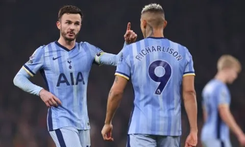 4 ngôi sao nguy cơ bị bật bãi sau màn bạo chi của Tottenham