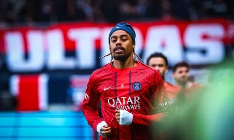 Lý do PSG chịu nhượng bộ Liverpool vụ mua Barcola