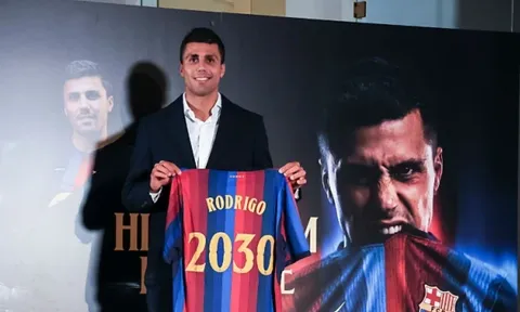 Người thắng kẻ thua khi Rodri gia nhập Barcelona